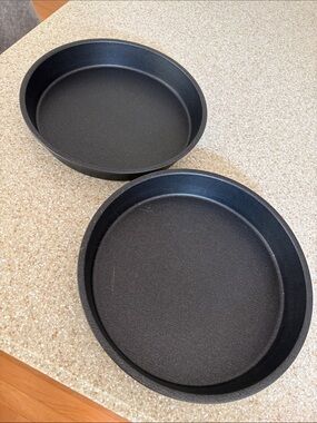 Cook’s Essentials Nonstick Round 9” Cake 🎂 Pans (Set of 2)